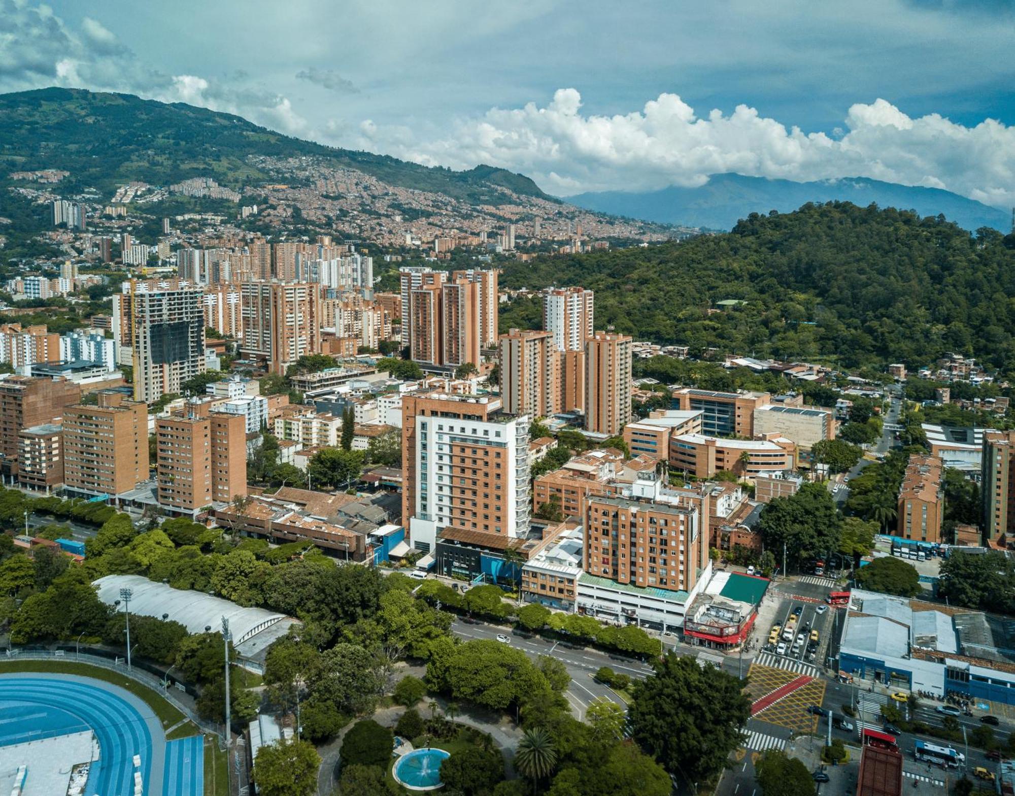 Tequendama Hotel Medellin - Estadio Exterior foto
